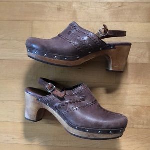 UGG Vivica Brown Mules Sheepskin Clogs 10